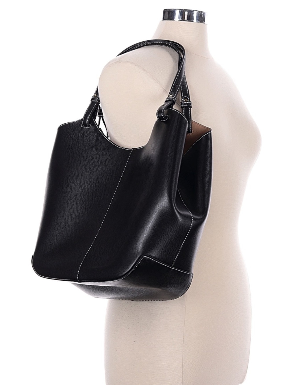 Quince Rowan Tote in black leather